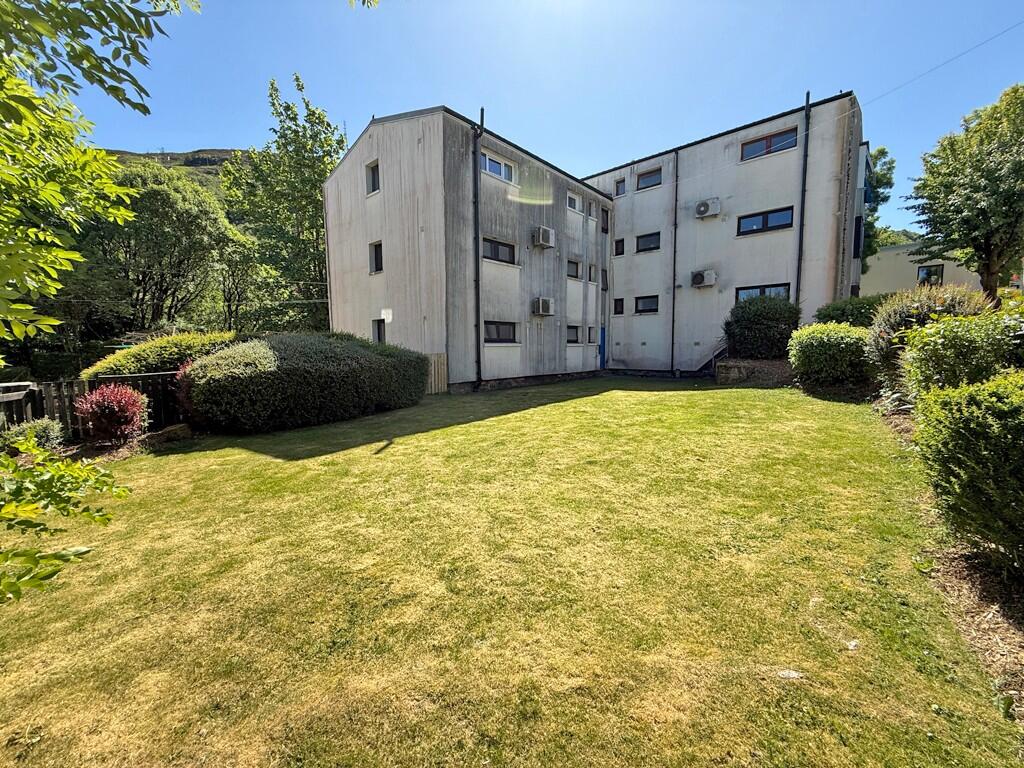 Main image of property: 16 Shaw Place, Fort William, PH33 6HZ