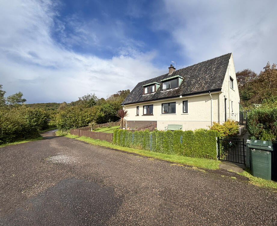 Main image of property: 2 Seaview, Drimnin, Morvern Peninsula, Nr Lochaline, PA80 5XY