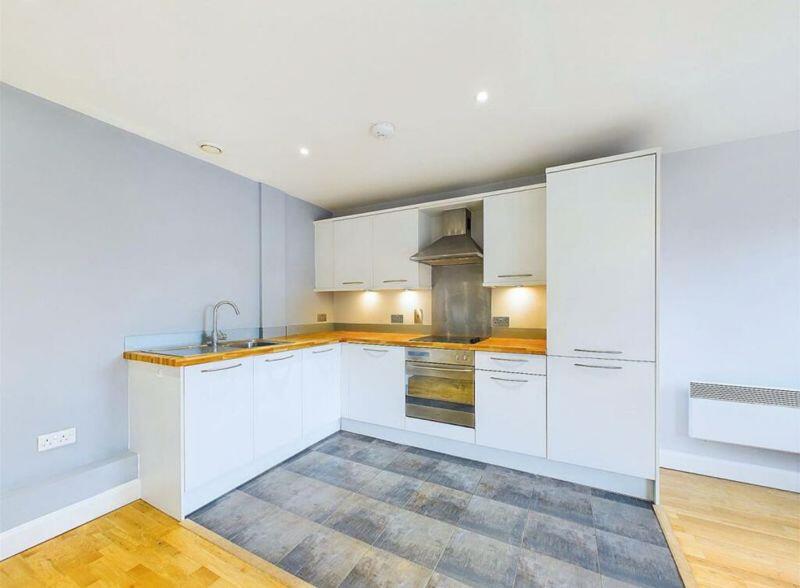 Additional property image - King Square Avenue, Bristol, BS2