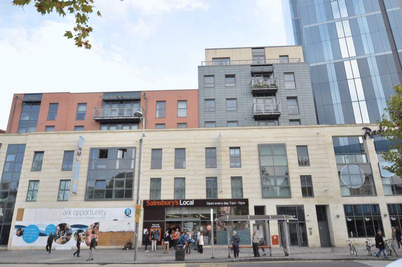 2 bedroom apartment for rent in Central Quay North, Broad Quay, Bristol