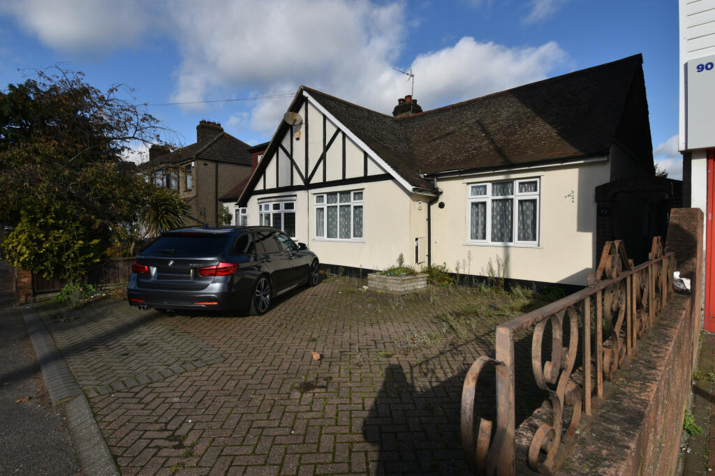 Main image of property: Rainham Road, Rainham, Essex, RM13