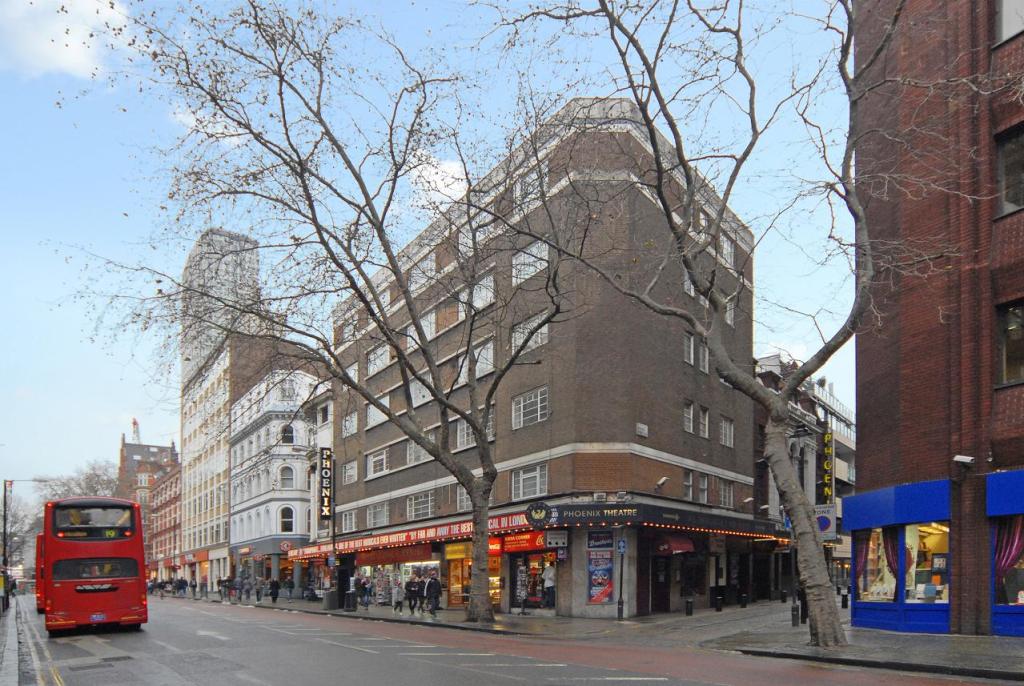 Studio flat for rent in Charing Cross Road, Covent Garden, London, WC2H