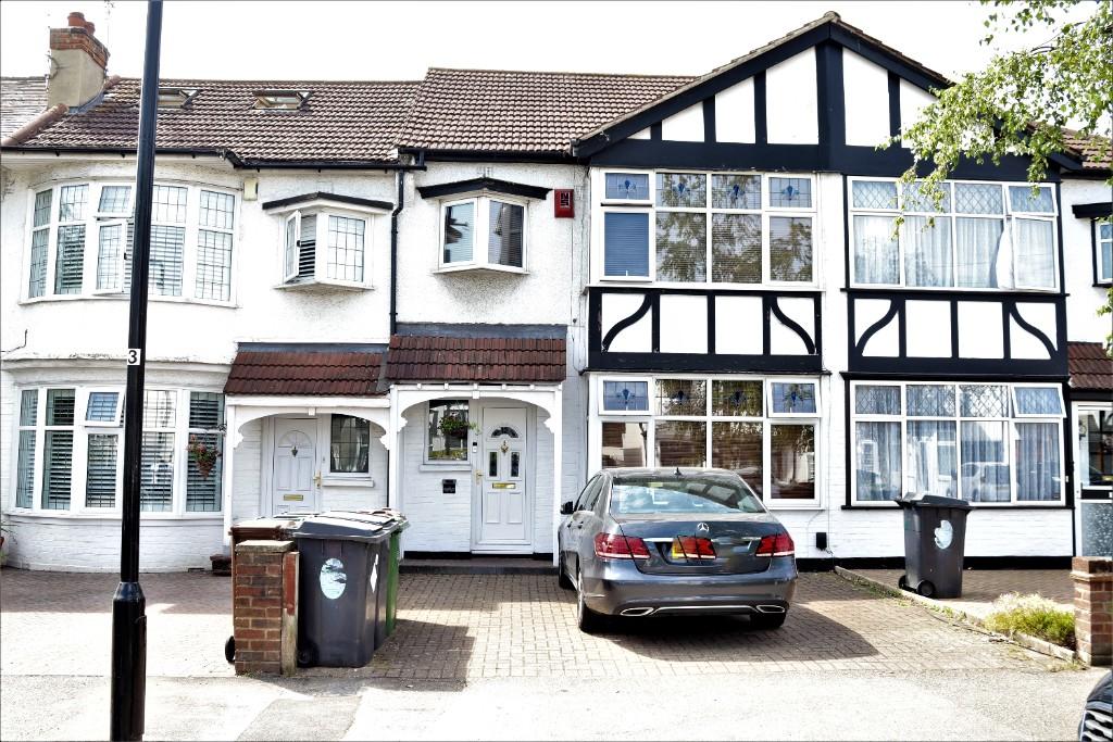 3 bedroom terraced house for sale in Normanshire Drive, London, E4