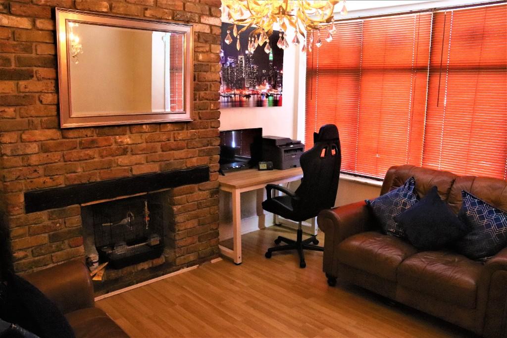 3 bedroom terraced house for sale in Normanshire Drive, London, E4