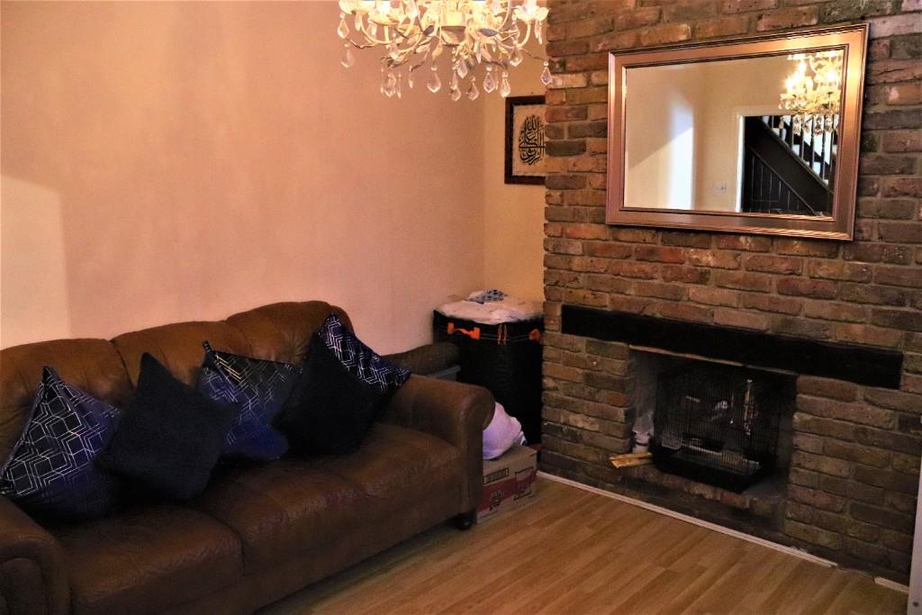 3 bedroom terraced house for sale in Normanshire Drive, London, E4