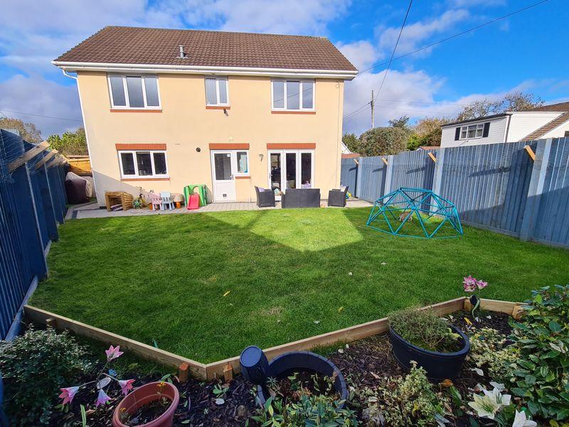 4 bedroom detached house for sale in Old Bedwas Road, Caerphilly, CF83