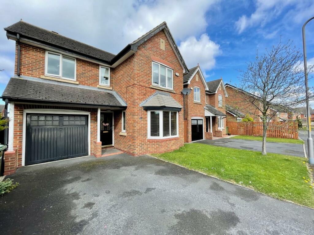 4 bedroom detached house for rent in Nevern Crescent, Ingleby Barwick