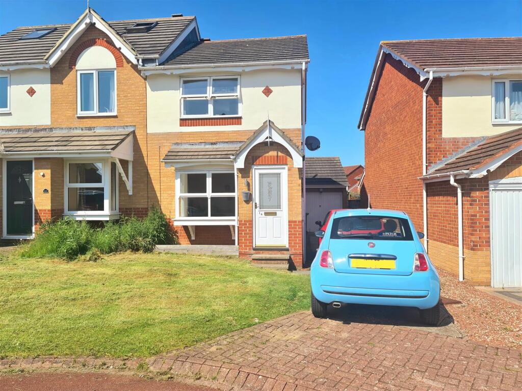 Main image of property: Cennon Grove, Ingleby Barwick
