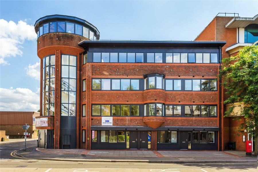 1 bedroom apartment for rent in Woking, GU21