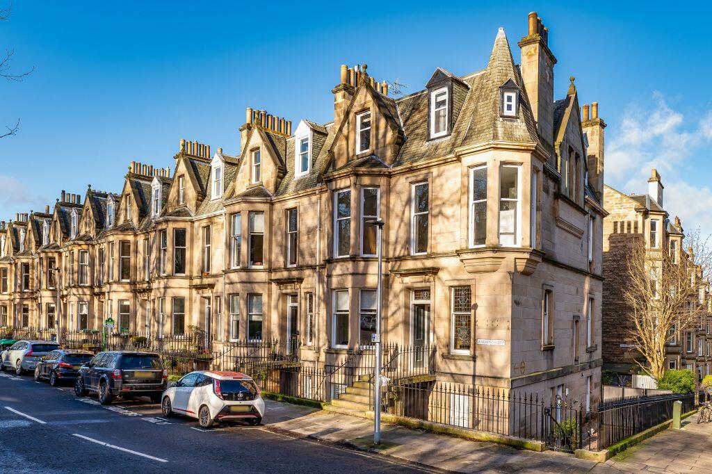 2 bedroom flat for sale in 1/3 Learmonth Gardens, Comely Bank, Edinburgh, EH4 1HD, EH4
