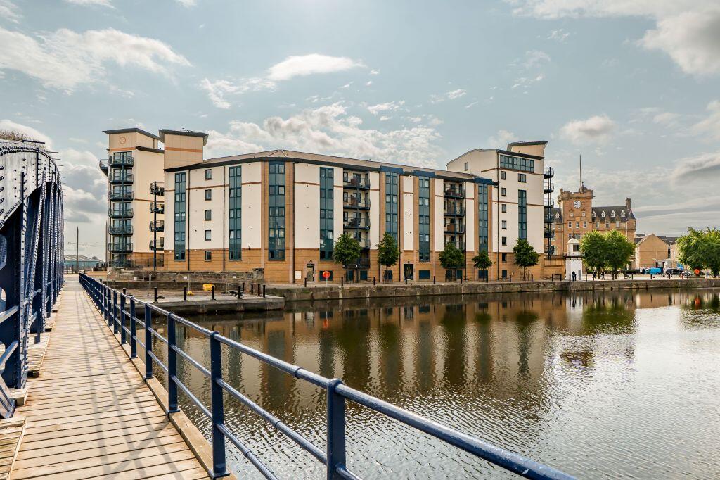 Main image of property: 37/4 Ocean Drive, Edinburgh, EH6 6JL