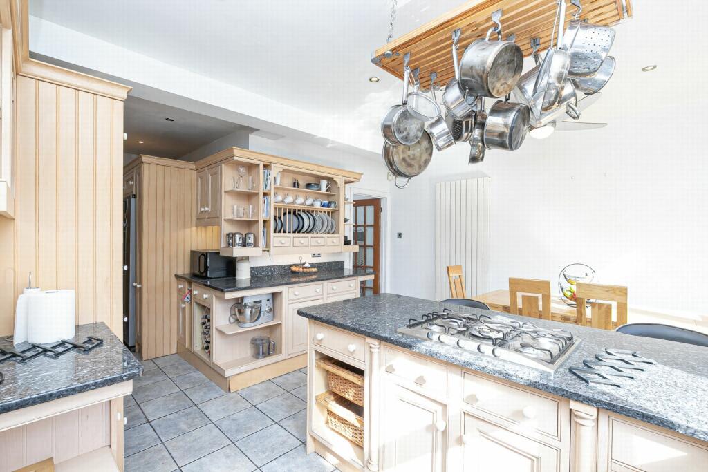 4 bedroom semidetached house for sale in Forest Edge, Buckhurst Hill, IG9