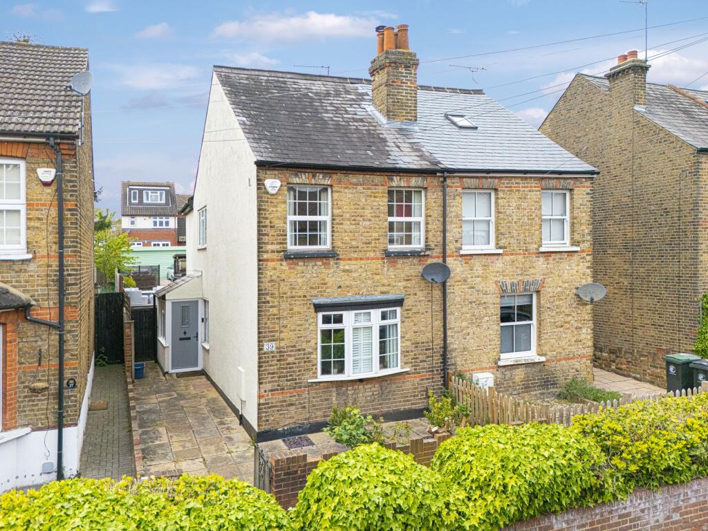 Main image of property: Alfred Road, Buckhurst Hill, IG9 6DW