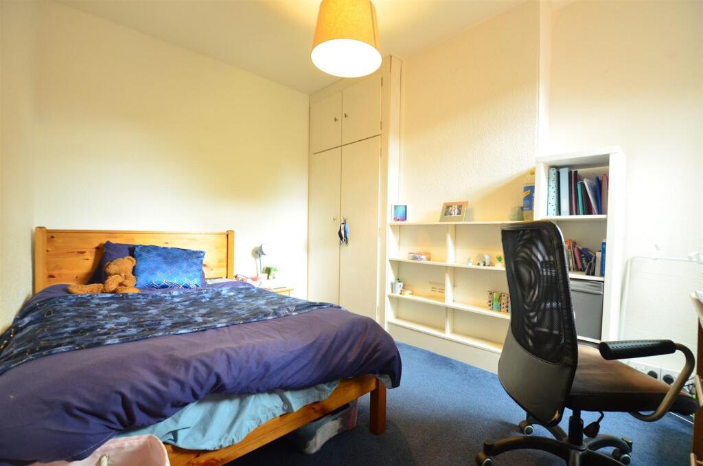 Additional property image - Warwards Lane, Selly Oak B29 7QX