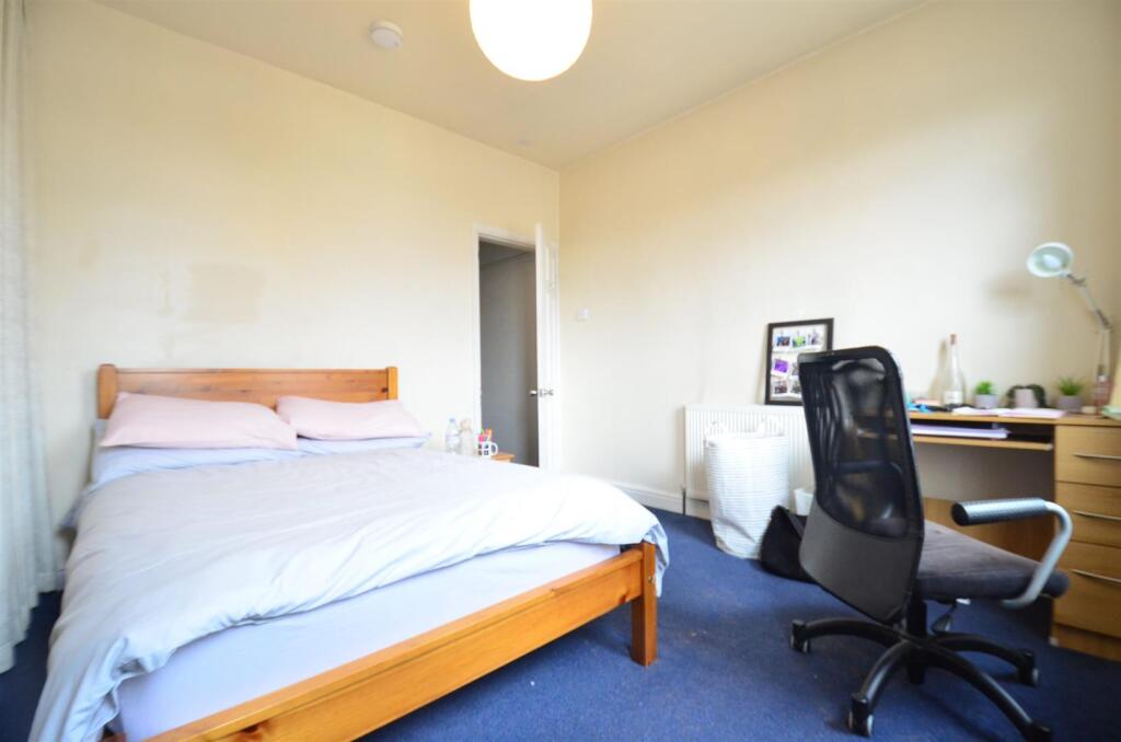 Additional property image - Warwards Lane, Selly Oak B29 7QX
