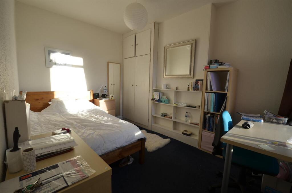 Additional property image - Warwards Lane, Selly Oak B29 7QX
