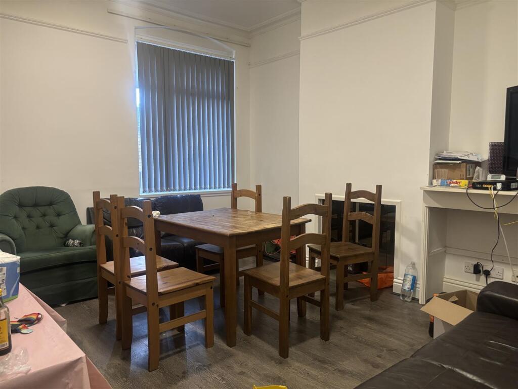Main image of property: Pershore Road Selly Oak B29 7PU