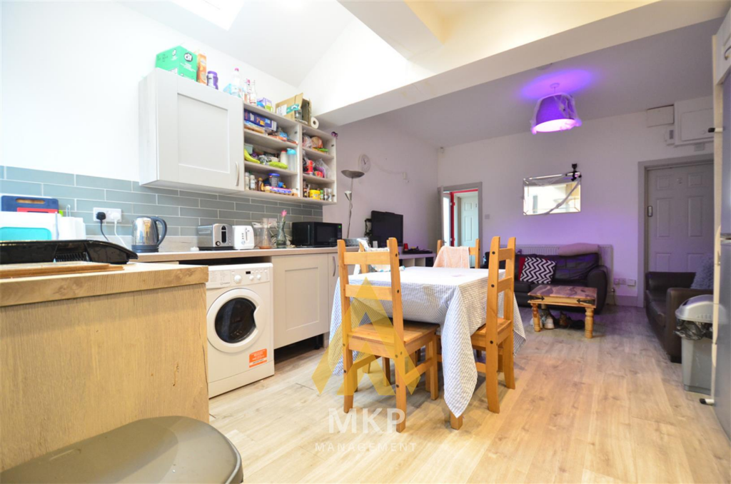 Main image of property: Katie Road Selly Oak, B29 6JG BILLS INCLUSIVE