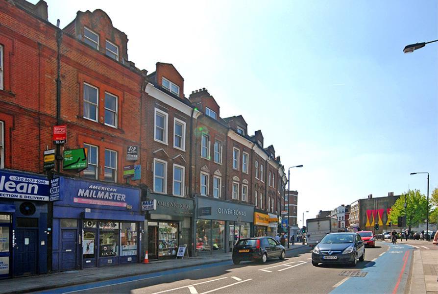 3 bedroom apartment to rent in Elmfield Mansions, Balham, London, SW12 ...