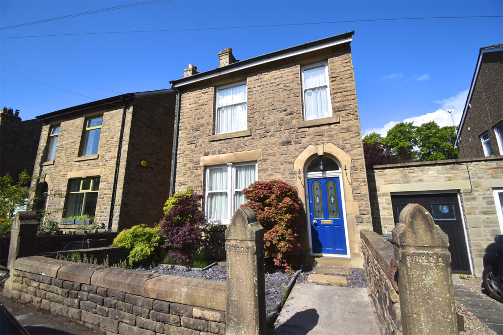 Main image of property: 89 Buxton Road, Whaley Bridge, High Peak