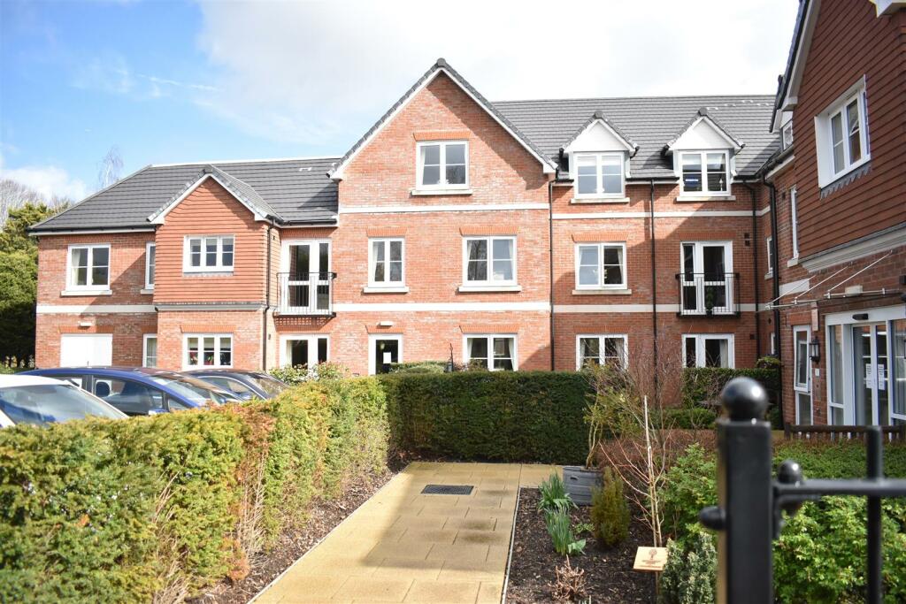 2 bedroom retirement property for sale in Headley Lodge, Ashtead, KT21