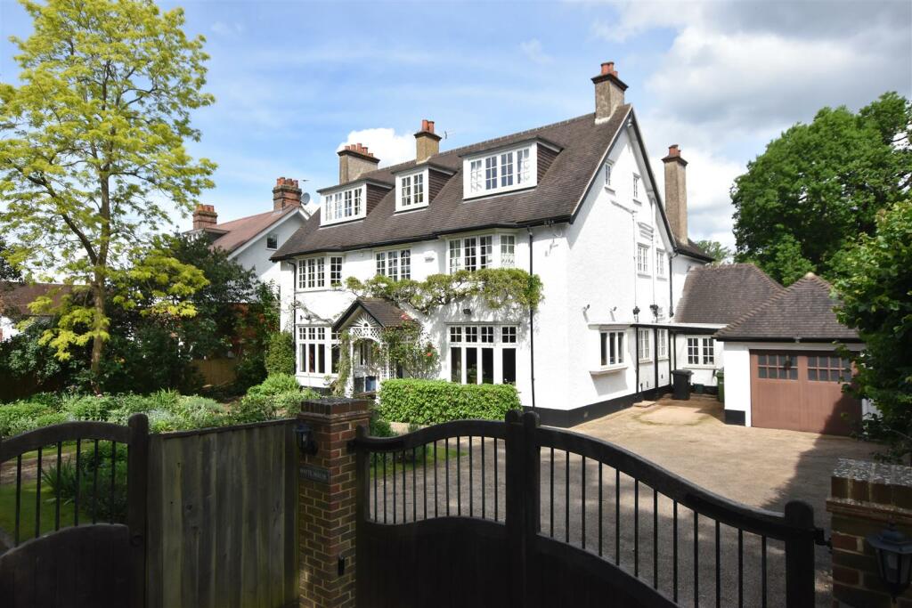 7 bedroom detached house for sale in Ottways Lane, Ashtead, KT21