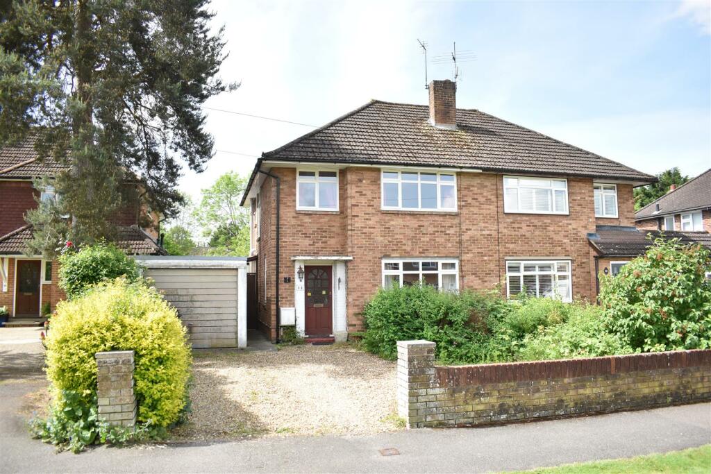 3 bedroom semidetached house for sale in Darcy Road, Ashtead, KT21