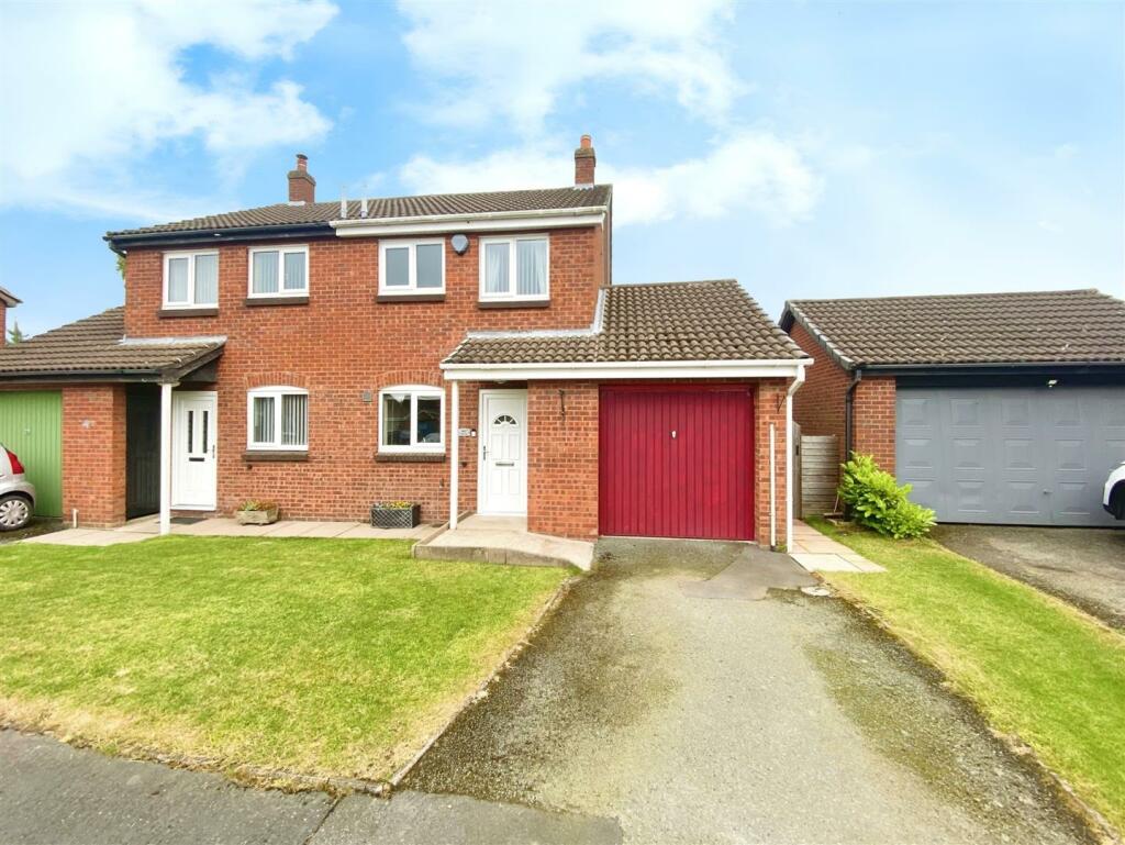 2 bedroom semidetached house for sale in Prescott Fields, Baschurch, Shrewsbury, SY4