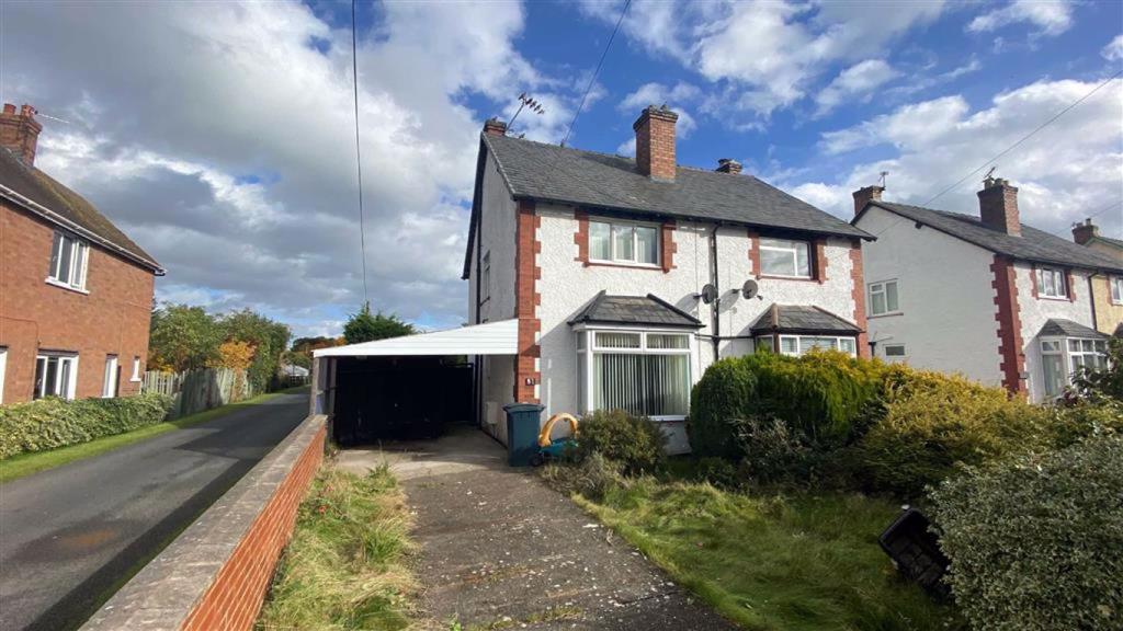 3 bedroom semidetached house for sale in Reabrook Avenue, Shrewsbury, SY3