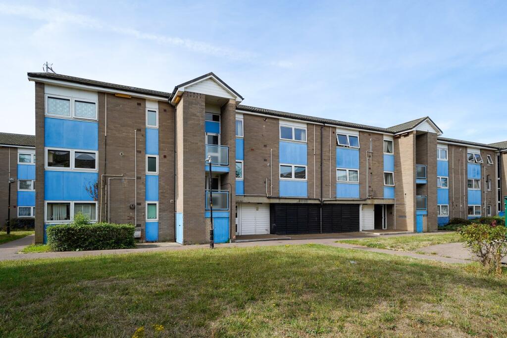 Main image of property: Edgecombe, Cambridge, CB4