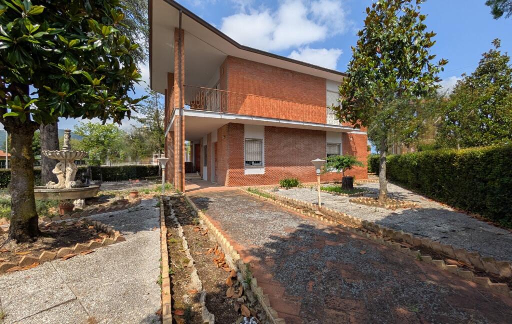 Main image of property: Le Marche, Macerata, Cingoli