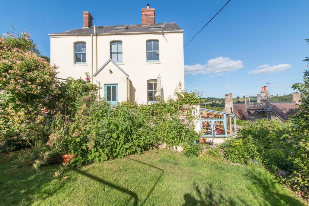 Main image of property: Coppice Hill, Chalford