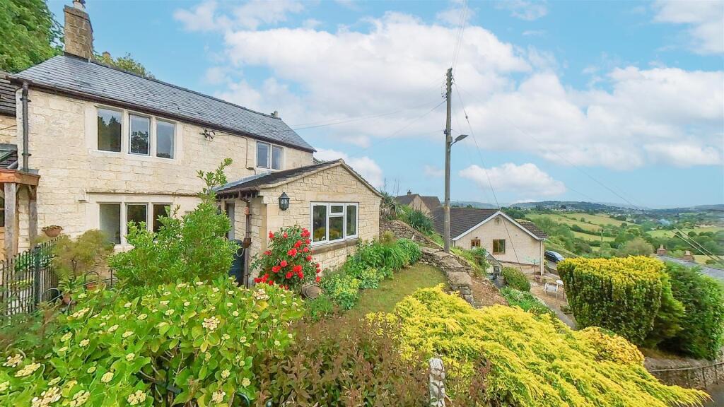 Main image of property: The Close, Ruscombe