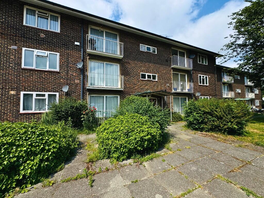 Main image of property: Oak Way, Crawley, West Sussex, RH10