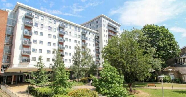 Main image of property: Flat 202 Becket House, New Road, Brentwood, Essex, CM14 4GA