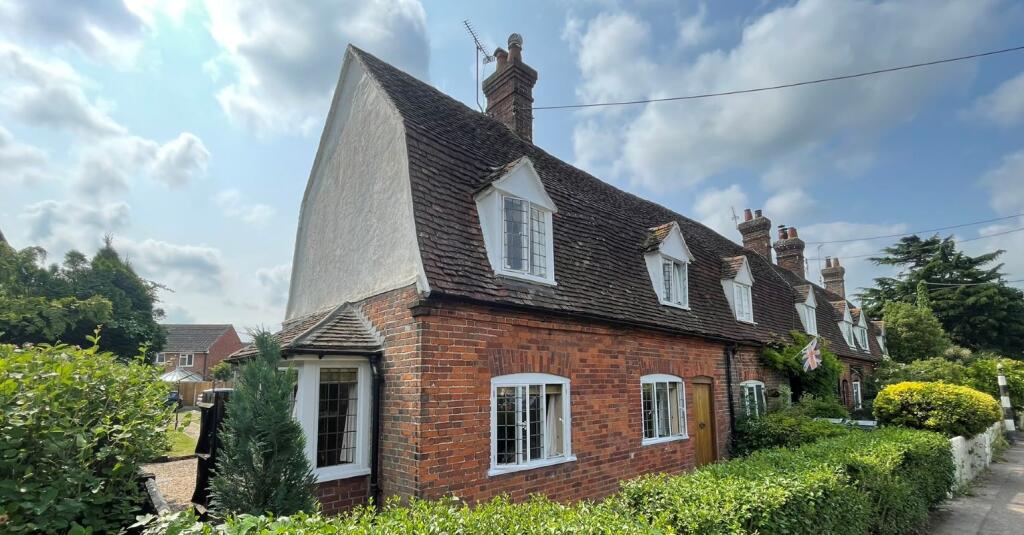 Main image of property: Grove Cottages, 5 Newland Street, Witham, Essex, CM8 2BQ
