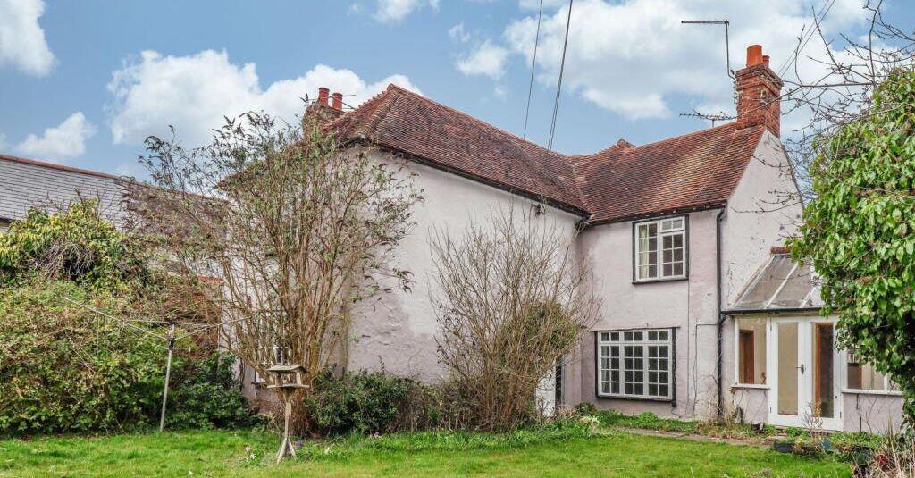 Main image of property: 23 Church End, Dunmow, Essex, CM6 2AF