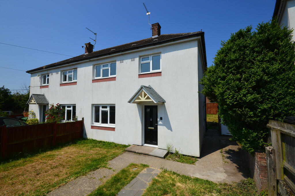 3 bedroom semidetached house for rent in Swaffham, PE37