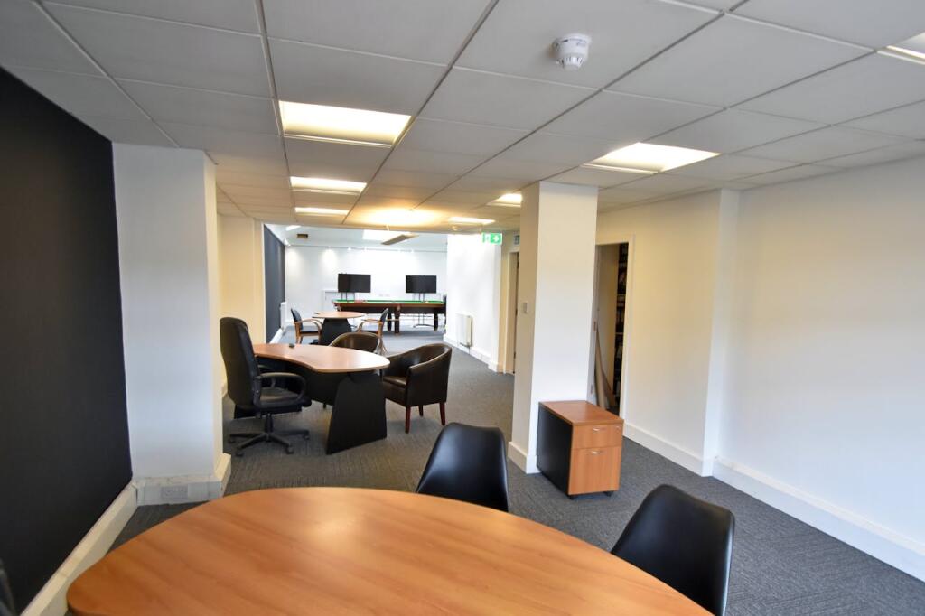 Additional property image - First Floor, 435-437 Walmersley Road, Bury, BL9 5EU