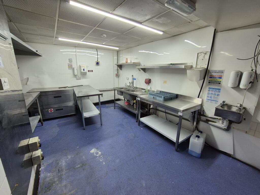 Additional property image - 107 The Rock, Bury, BL9 0NB