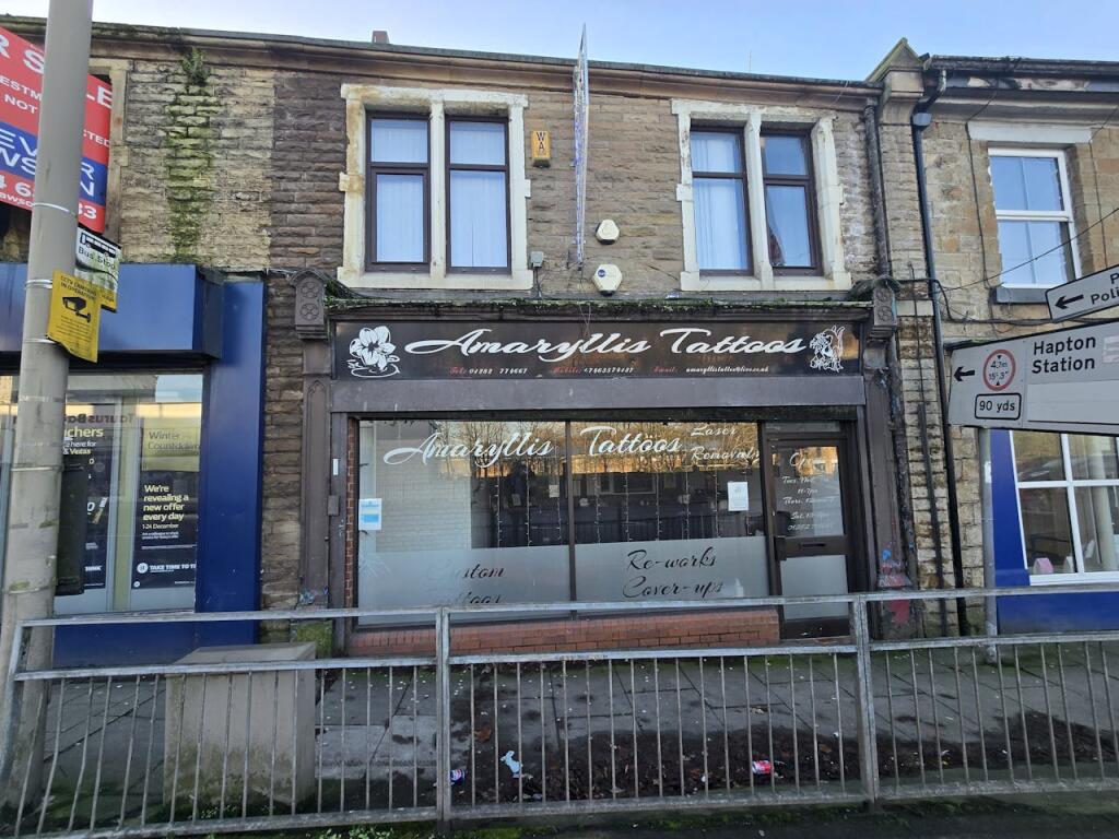 Main image of property: 72 Burnley Road, Padiham, Burnley, BB12 8QN