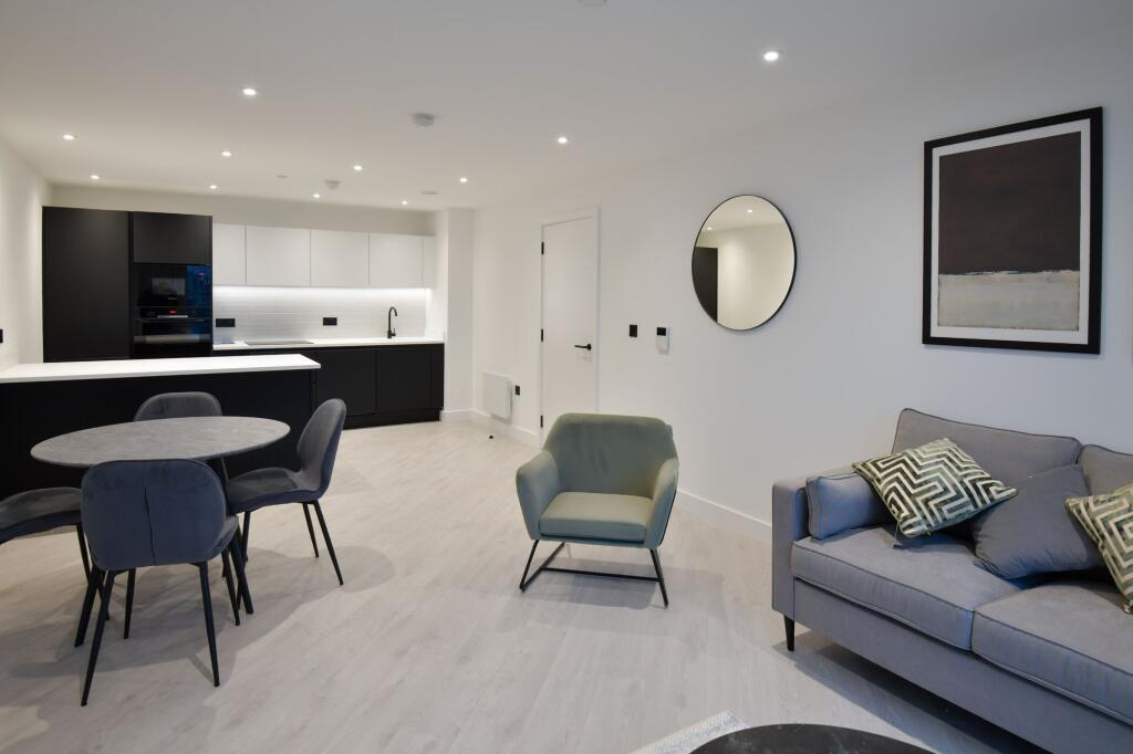 Main image of property: 1 Trinity Way, Vista River Gardens, M3