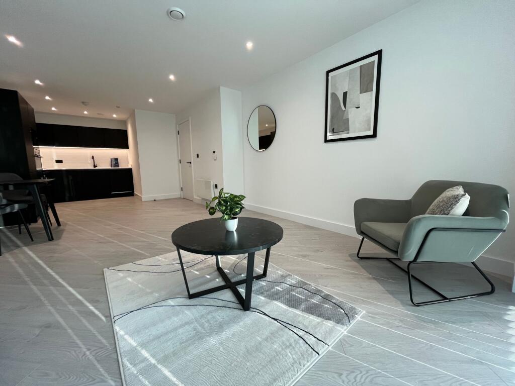 Main image of property: 1 Trinity Way, Manchester, M3