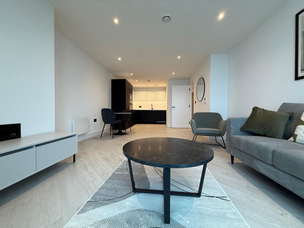 Main image of property: 1 Trinity Way, Manchester, M3