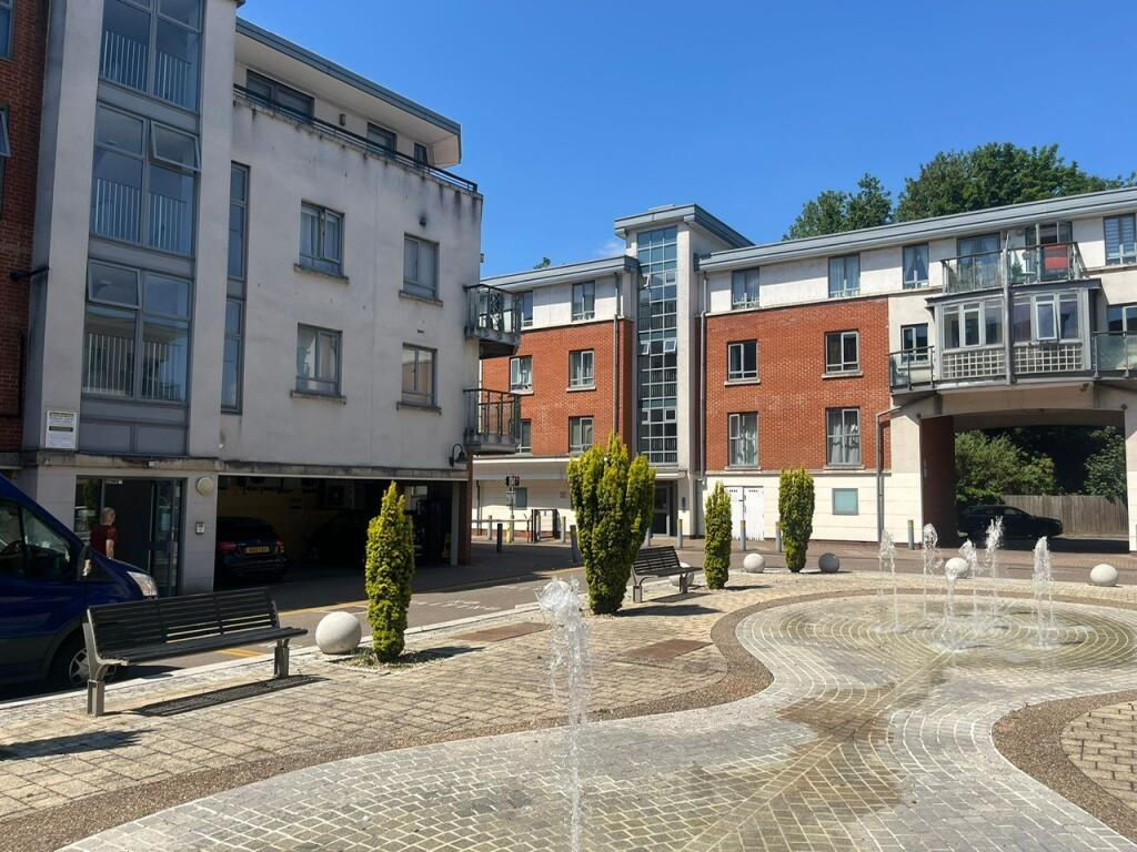 Main image of property: Victoria Court, New Street, CITY CENTRE, Chelmsford, CM1 1GP