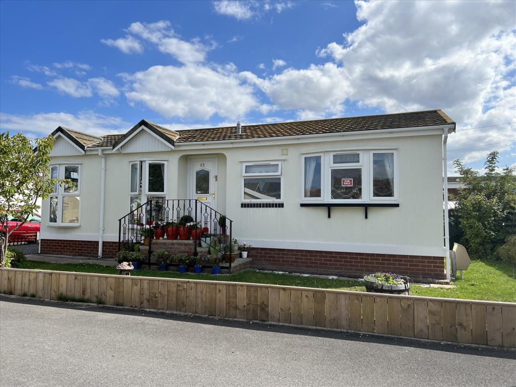 2 bedroom detached bungalow for sale in Sea Breeze, Seaton Carew, TS25