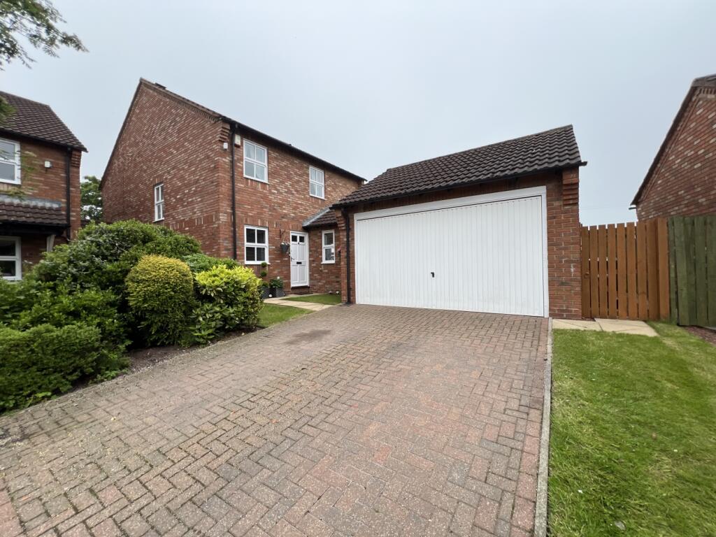 4 bedroom detached house for sale in Abbots Lea, Dalton Piercy, TS27