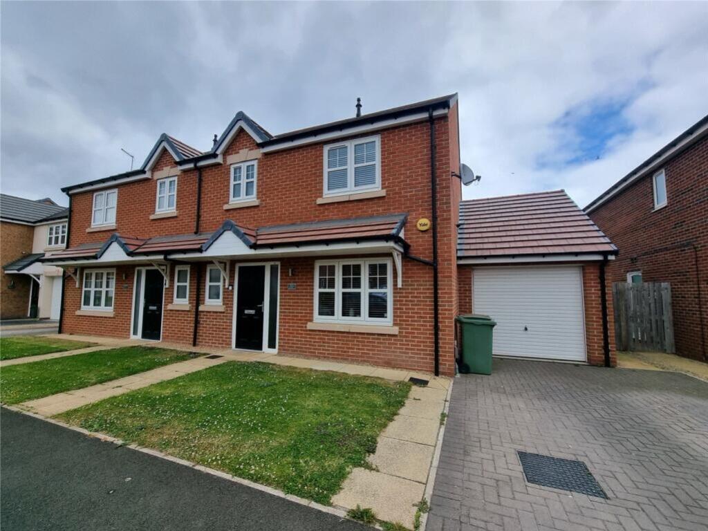 3 bedroom semidetached house for sale in Wolsingham Road, King Oswy, TS24