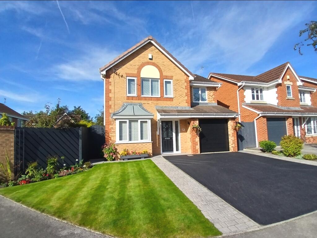 4 bedroom detached house