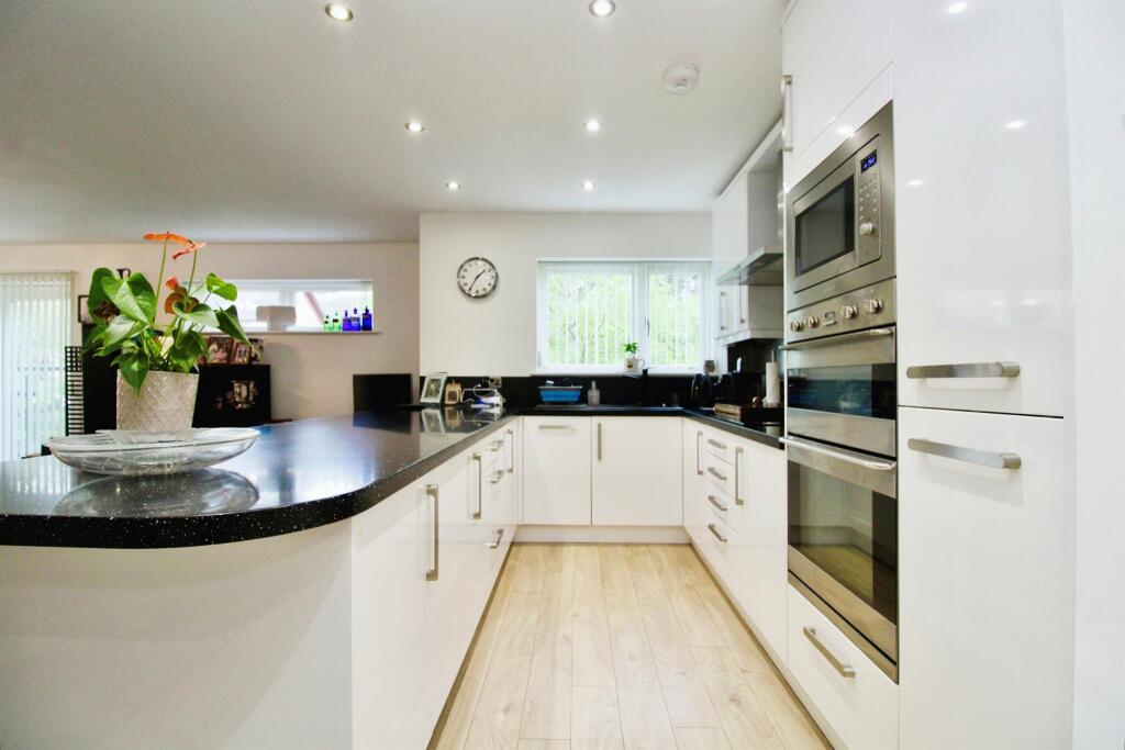 Additional property image - Bridgeman Road, Penarth